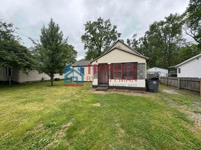 Building Photo - Westside | Two Bedroom House