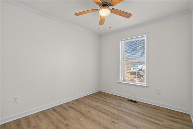 Building Photo - The Home You’ve Been Searching For! *Utilities & Furniture can be added with a rental premium.*