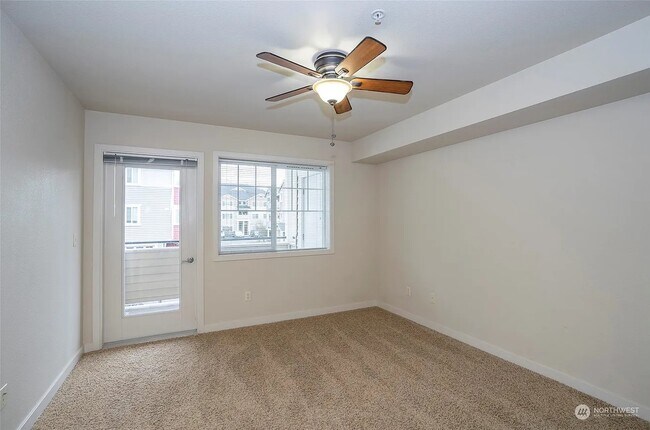 Building Photo - 13405 97th Ave E