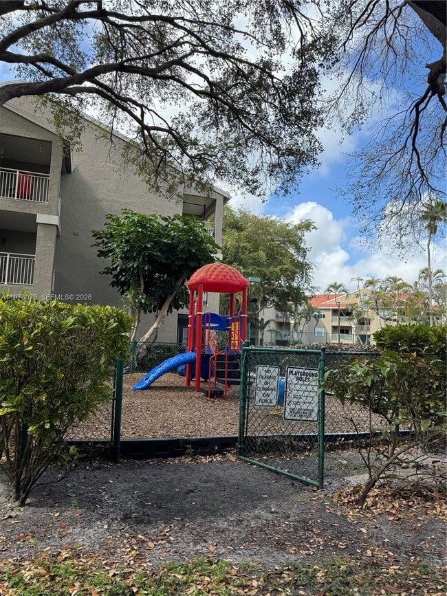 Building Photo - 1825 Palm Cove Blvd