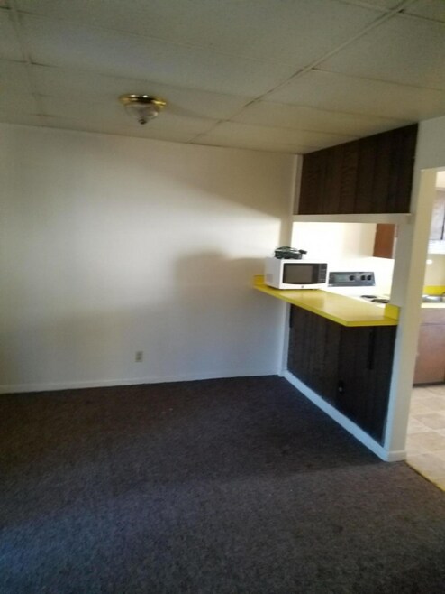 Building Photo - 3325 N Main St