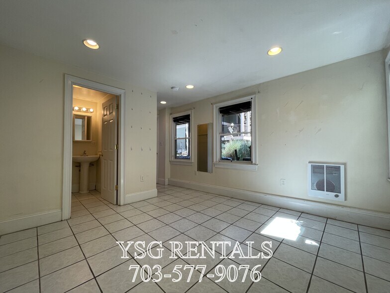 Building Photo - 8 Alleghany St