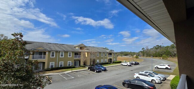 Building Photo - 3700 Kirkpatrick Cir