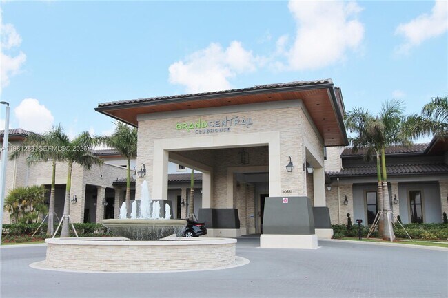 Building Photo - 8899 NW 98th Ave