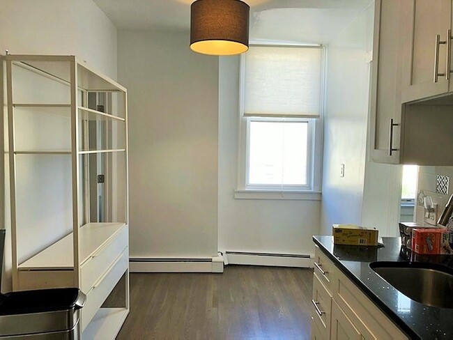 Building Photo - 297 4th St