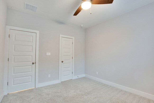 Building Photo - 48 Rancho Trail