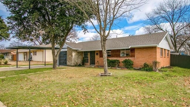 Building Photo - 1406 Ridgecrest Dr