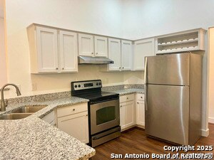 Building Photo - 7727 Broken Arrow