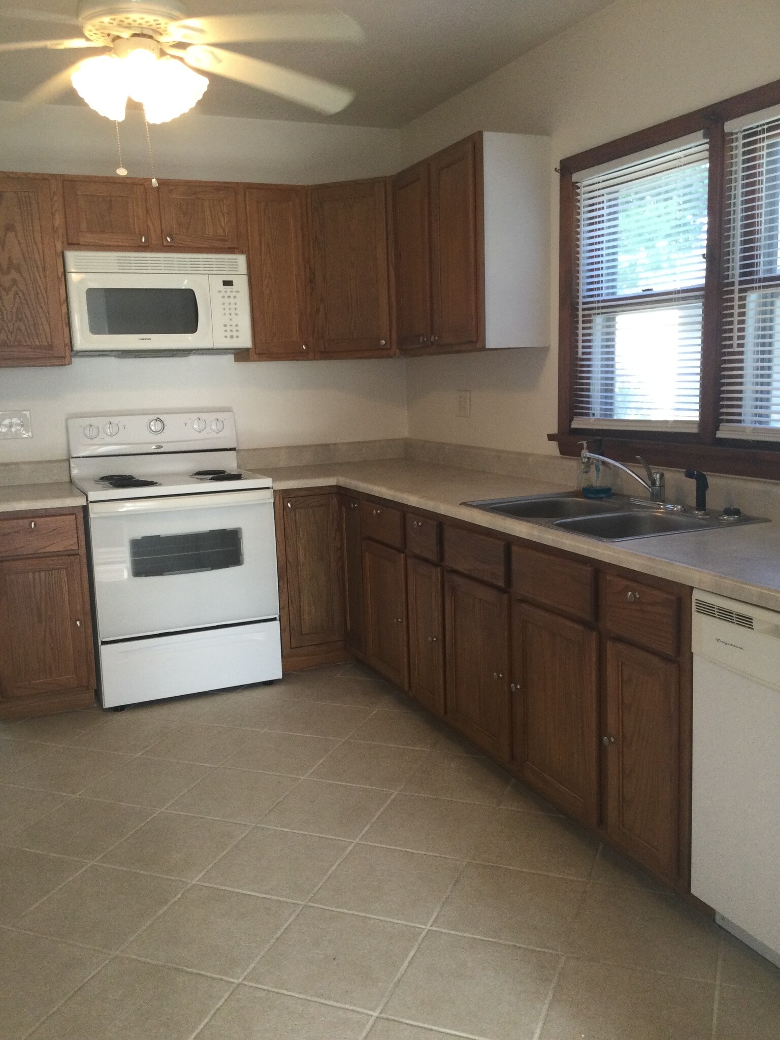 Building Photo - 5305 Pierce Ln