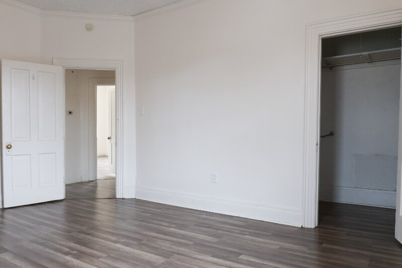 Building Photo - 1301 8th Ave