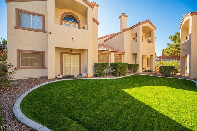 Building Photo - 8301 Boseck Dr