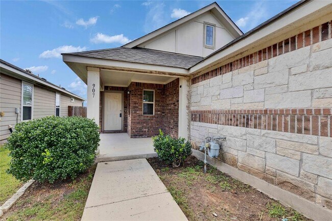 Building Photo - 907 Yabers Ct