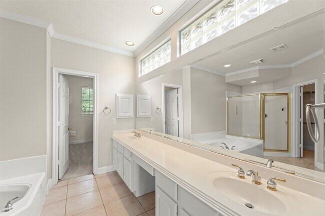 Building Photo - 12131 Cielio Bay Ln
