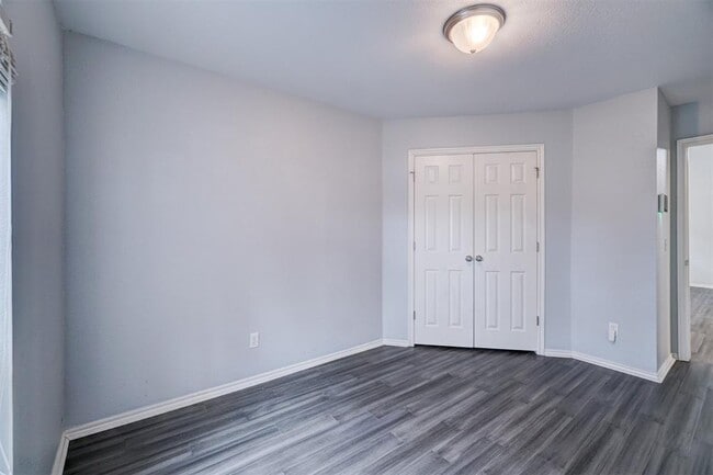 Building Photo - 408 Cherokee Gate Dr