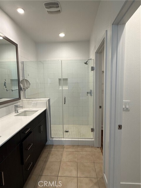 Building Photo - 820 Aloe Pl