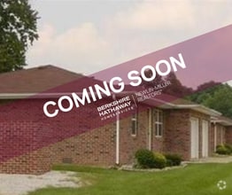 Building Photo - Pets Welcome! 2 Bedroom Brick Duplex in Ea...