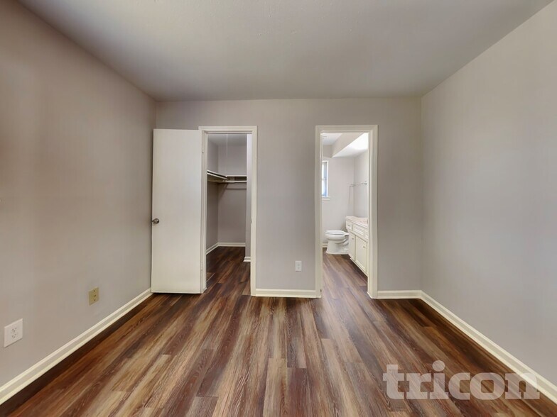 Building Photo - 10406 Kirkwren Dr