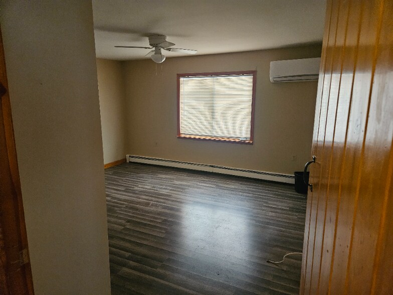 Building Photo - 280 Orchard Dr