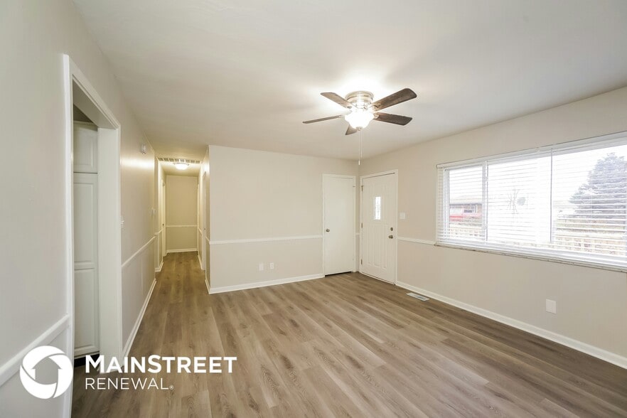 Building Photo - 7320 E Wiser Ave