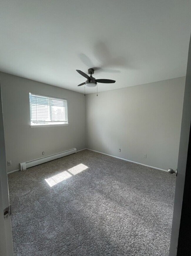 Interior Photo - Kensington Place Apartments