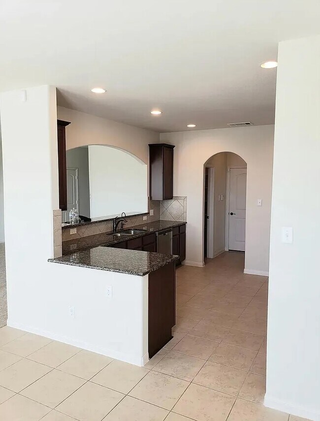 Building Photo - 1673 Breanna Ln