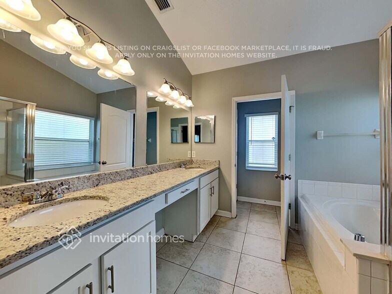 Building Photo - 4966 Worthington Cir