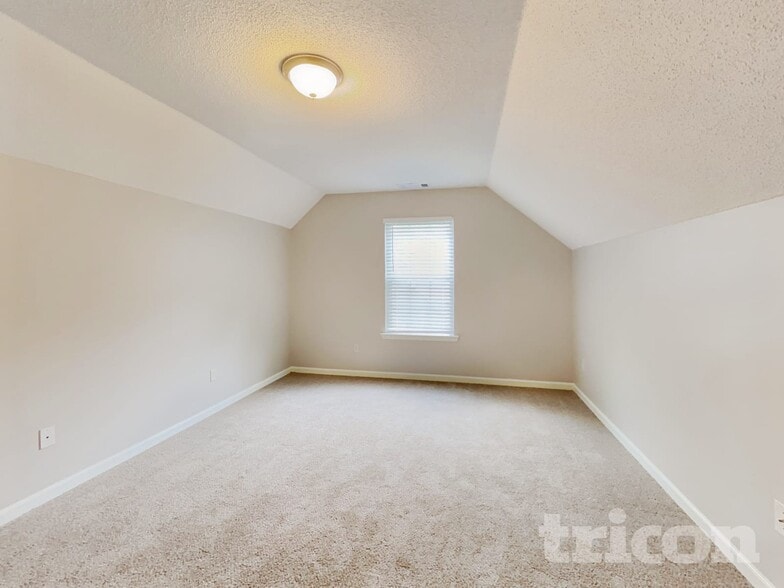 Building Photo - 211 Beckenham Ln