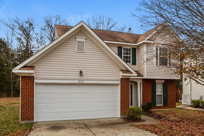 Building Photo - 2112 Highland Park Dr