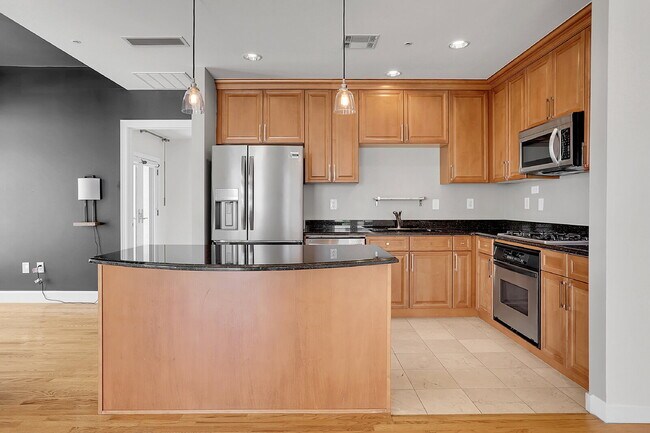Building Photo - $3,095.00, stunning 2-bedroom, 2-bathroom ...