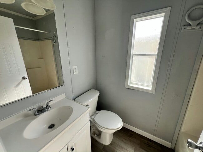 Building Photo - 2228 Chicago Cubs St