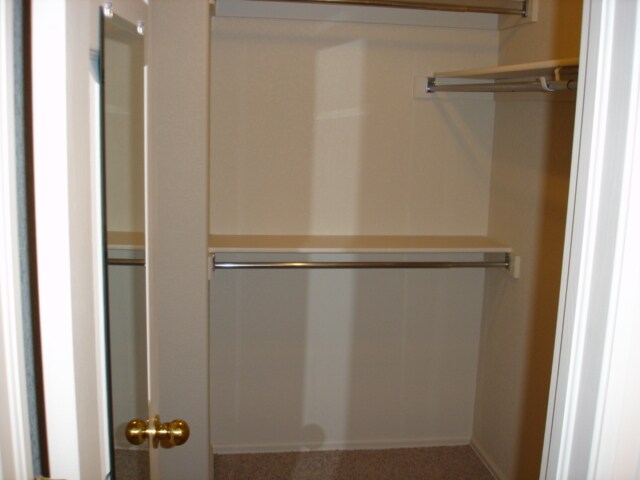 Building Photo - 5570 Vermillion Bluffs Dr