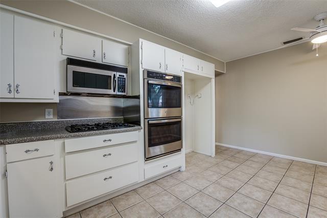 Building Photo - 6530 Danbury Ln