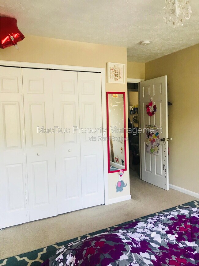 Building Photo - 6804 Saxony Cir