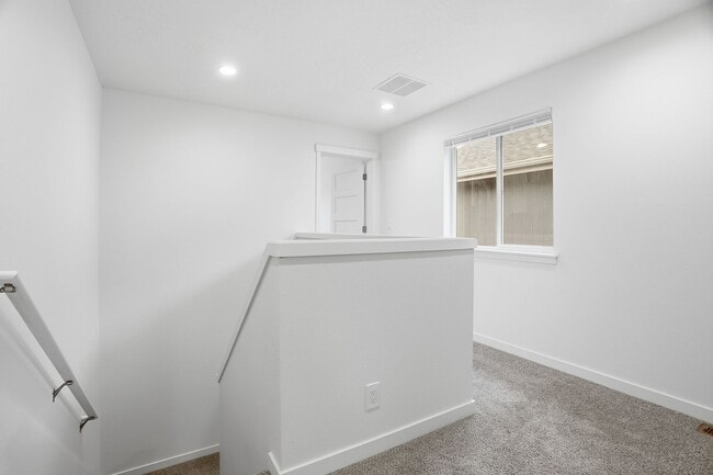 Building Photo - 1506 N Michigan Ln