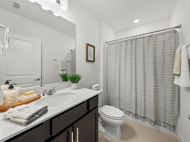 Building Photo - 1076 Kistna Dr