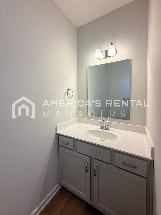 Building Photo - Modern Single Level Living at Havenridge! Sign a 13-month lease by 5/15/2026 and receive a leasin...