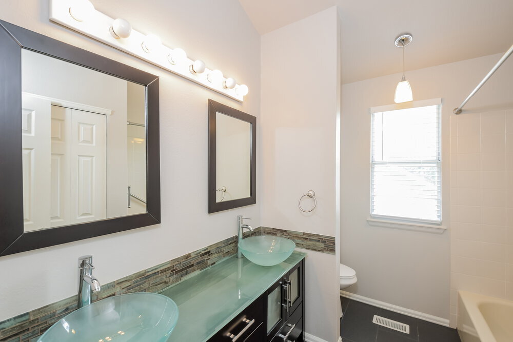 Building Photo - 18842 E Chenango Pl