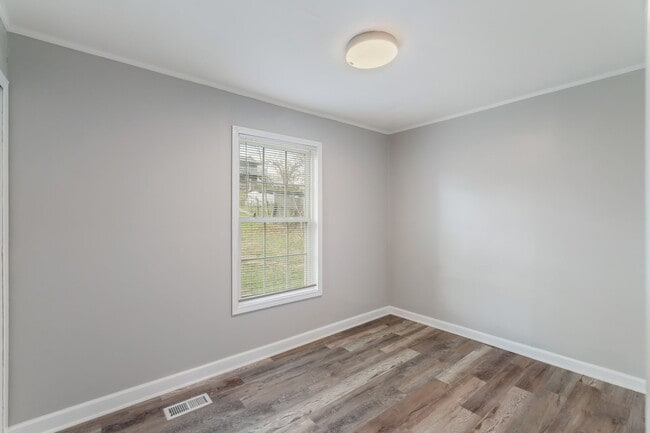 Building Photo - 2407 Webster Ct