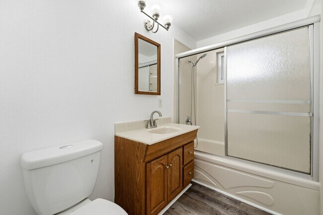 Building Photo - Beautiful 4-bedroom, 2-bathroom home located in the vibrant city of Westminster,