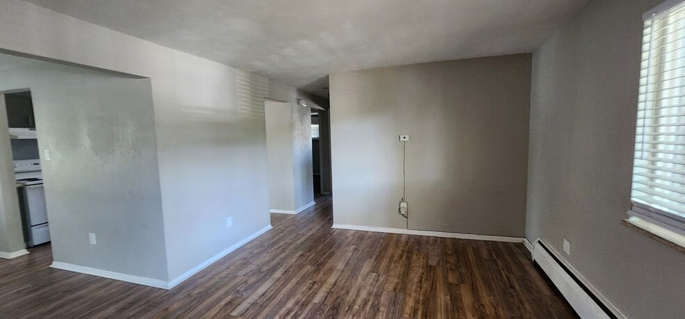 Building Photo - 7095 W 13th Ave