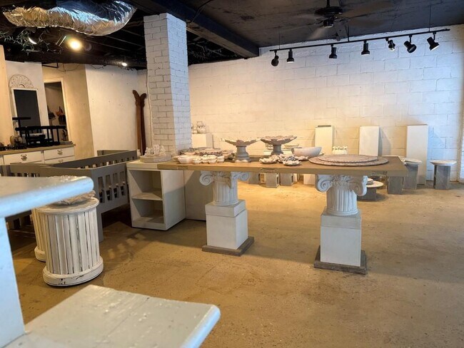 Building Photo - 776 Windsor Pkwy