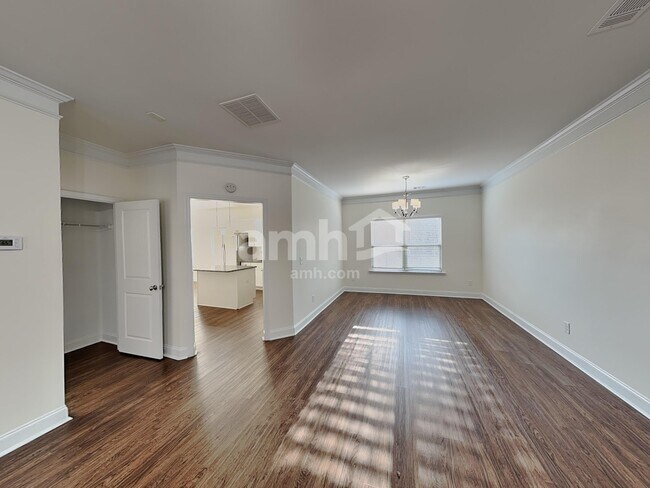 Building Photo - 2615 Beal St