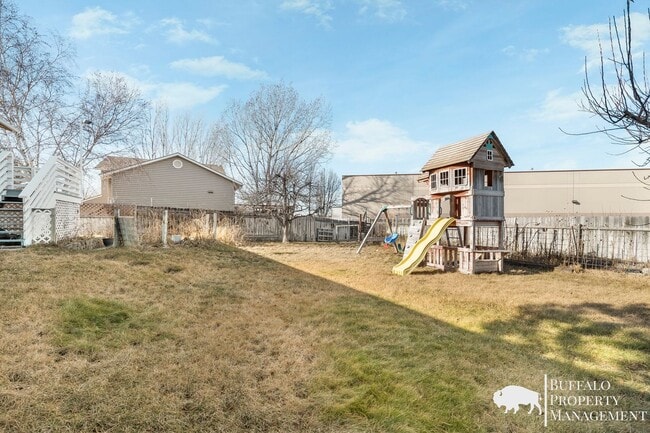 Building Photo - Spacious 6-Bedroom Home with Garden Oasis in Idaho Falls
