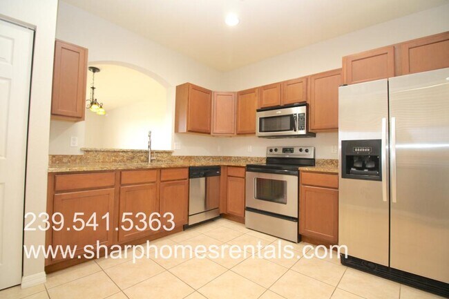 Building Photo - 2404 Laurentina Ln