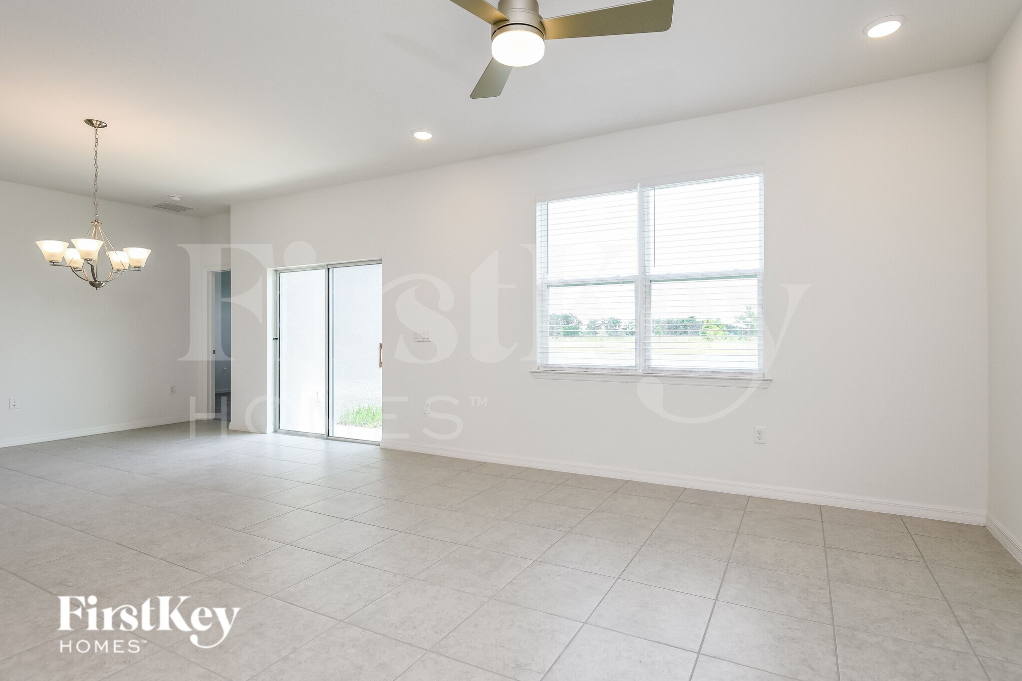 Building Photo - 1622 Isleta Lp