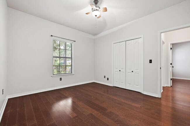 Building Photo - 116 Baywind Dr