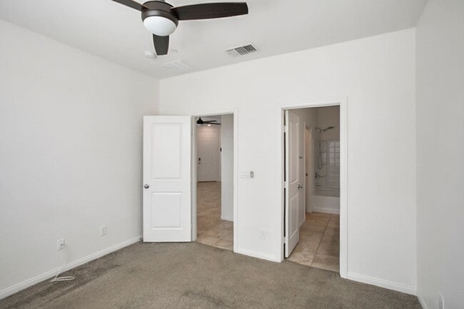 Building Photo - Beautiful 3 Bedroom Single Story West Vegas Home