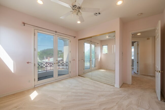 Building Photo - 1300 Elm Ave