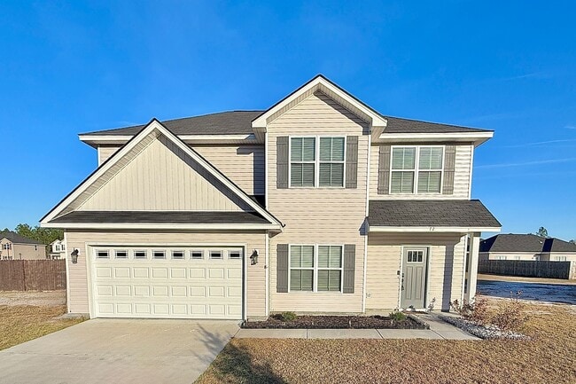 Building Photo - AVAILABLE NOW! (Pet Friendly)