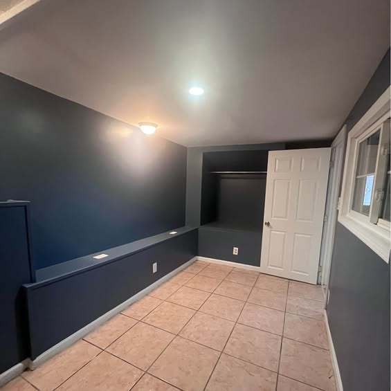 Building Photo - 4202 N Sacramento Ave